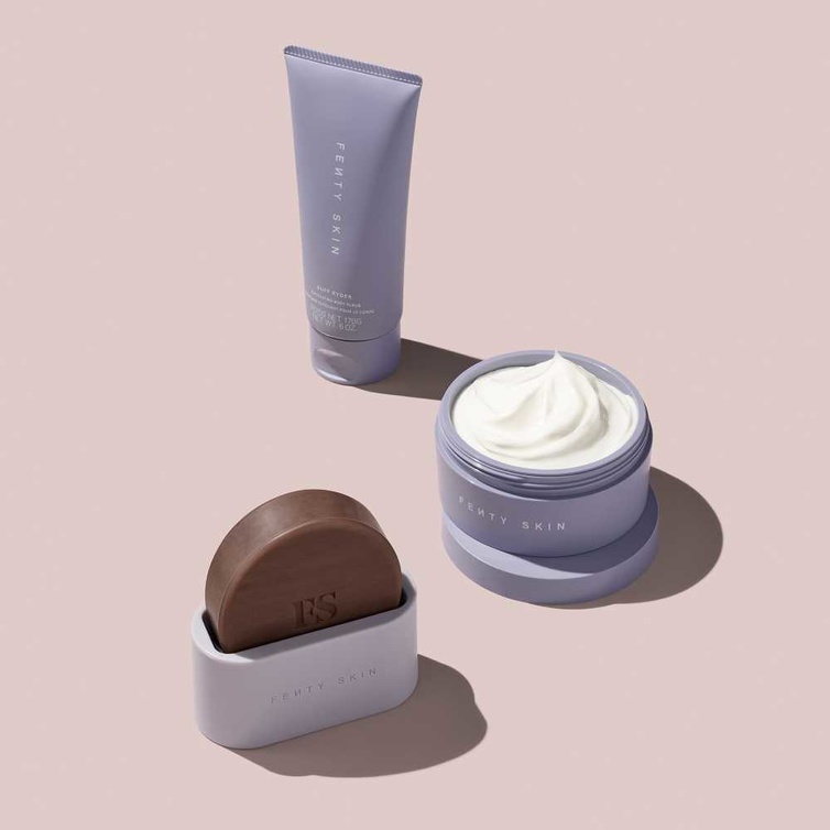 قالب صابون كريمي معذي من Fenty Skin