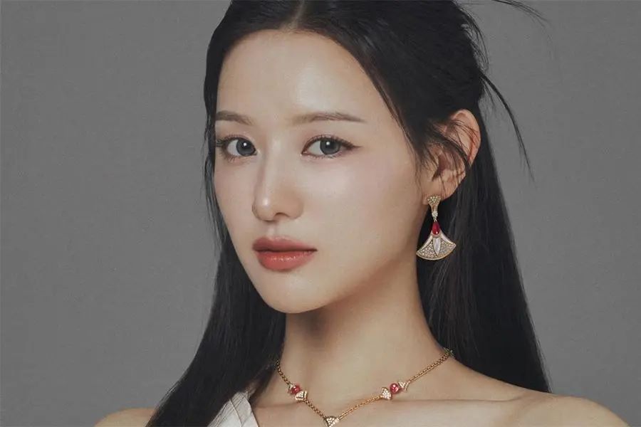 Kim Ji-won سفيرة بولغري 