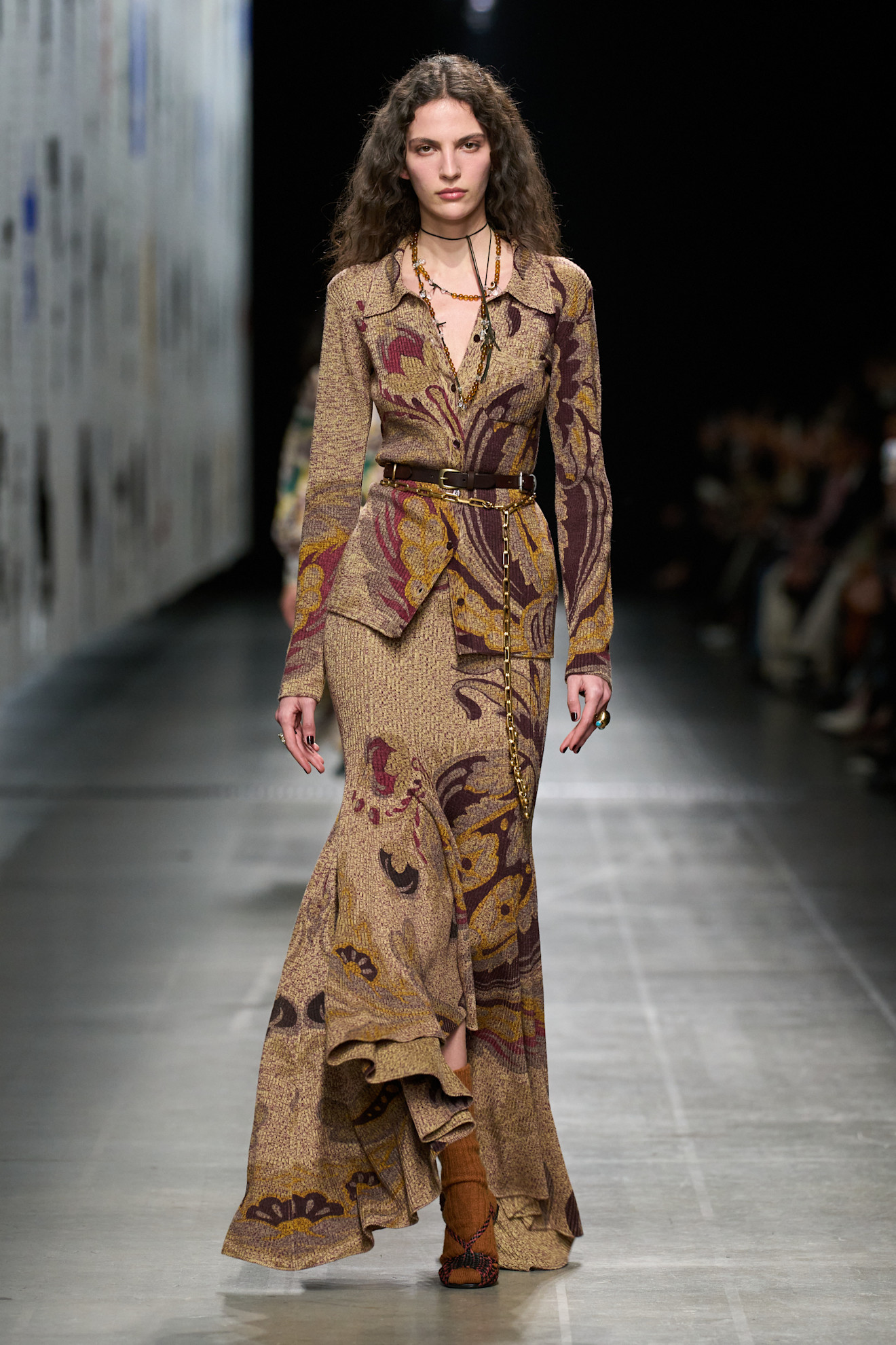 من عرض Etro