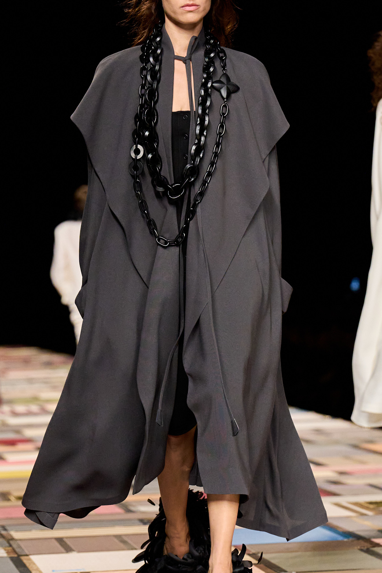 من عرض Louis Vuitton