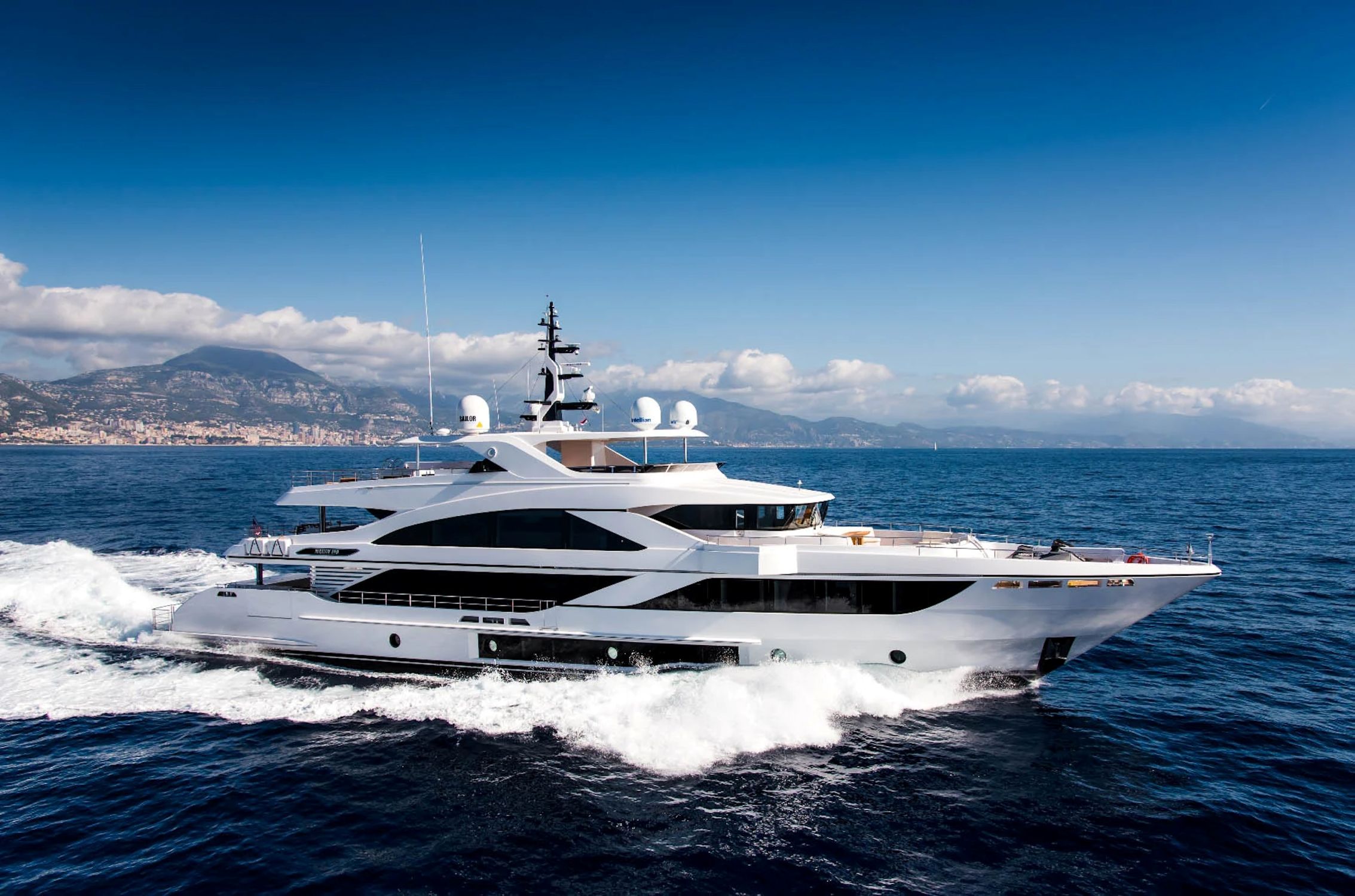 Majesty 140