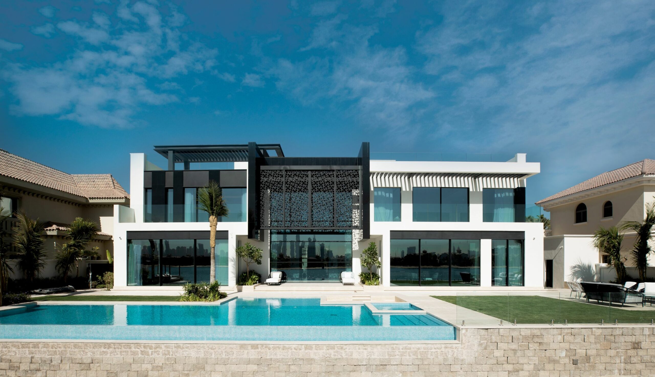 Signature Villa for Rent in Palm Jumeirah