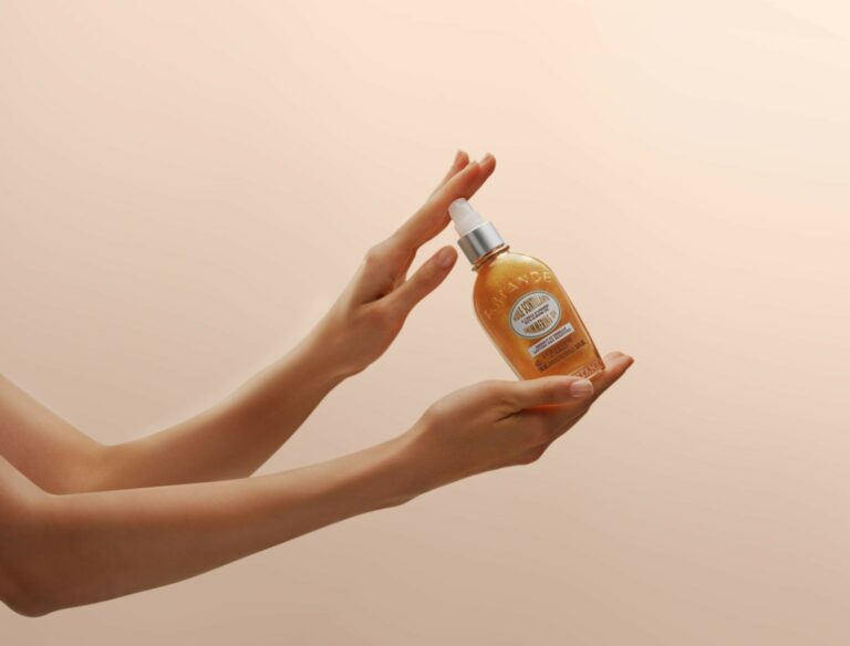 Almond Shimmering Oil