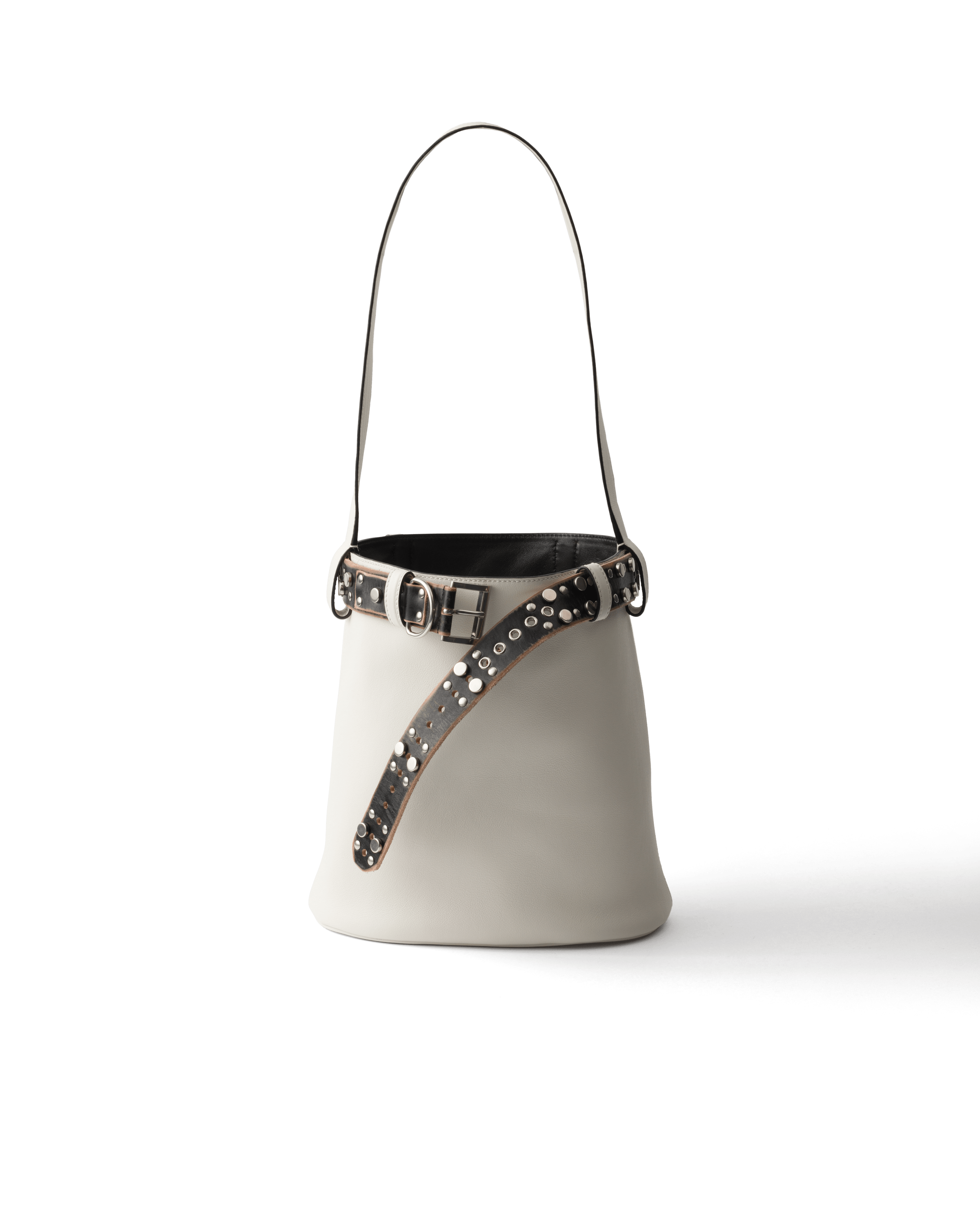 حقيبة من Prada