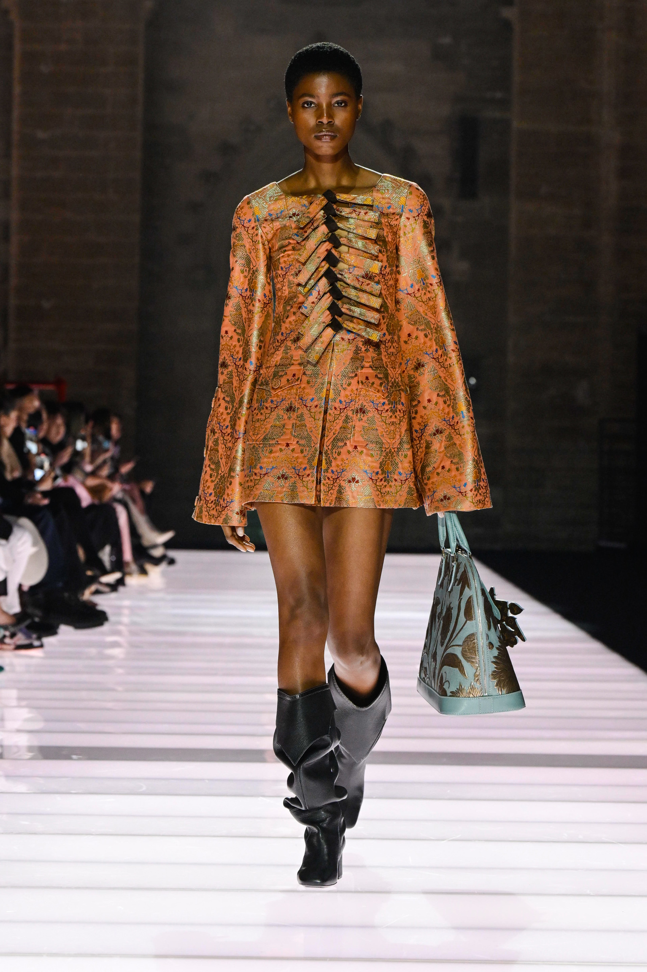قدّمت دار Louis Vuitton تشكيلتها "كروز 2026