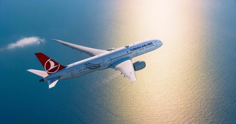 Turkish Airlines Seville 2025