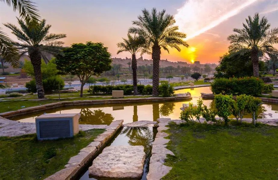 معالم حي حطين 