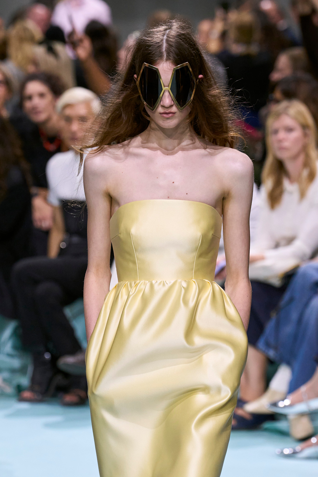 من عرض Prada