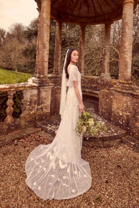 عروس Temperley Lonson