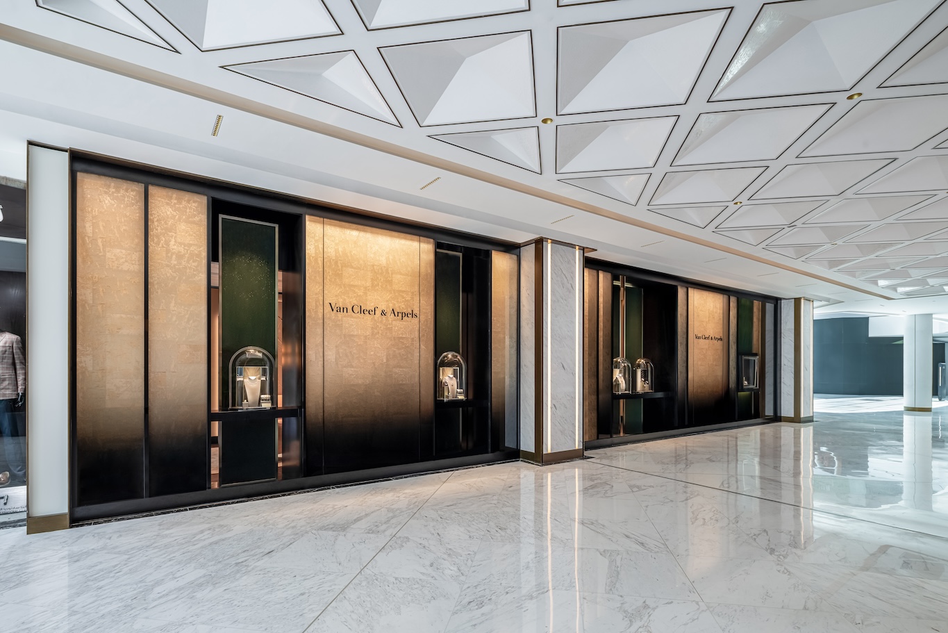 Van Cleef & Arpels Abu Dhabi