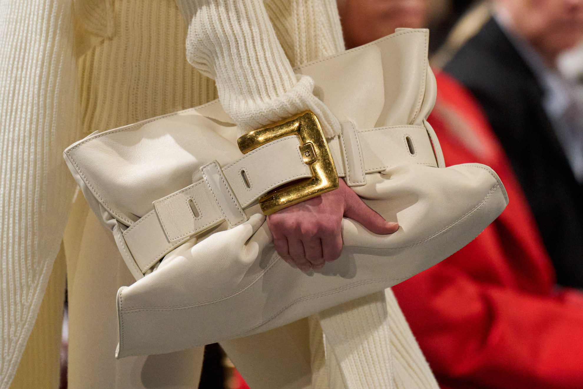 من عرض Balmain