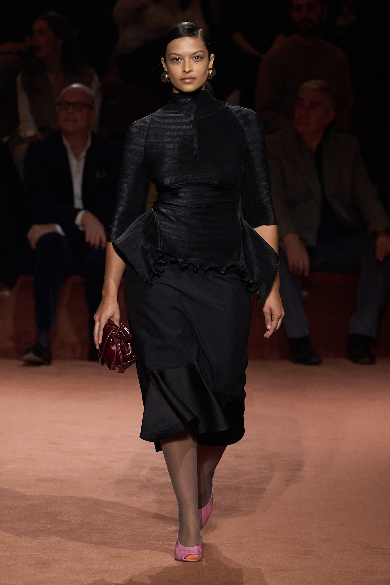 من عرض Fendi