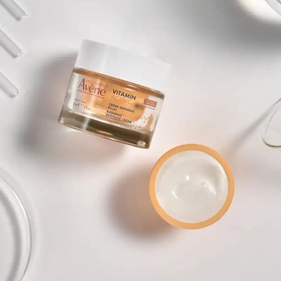 كريم التفتيح الأمن على البشرة من Avene