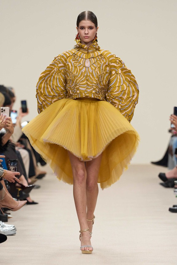 من عرض Michael Cinco