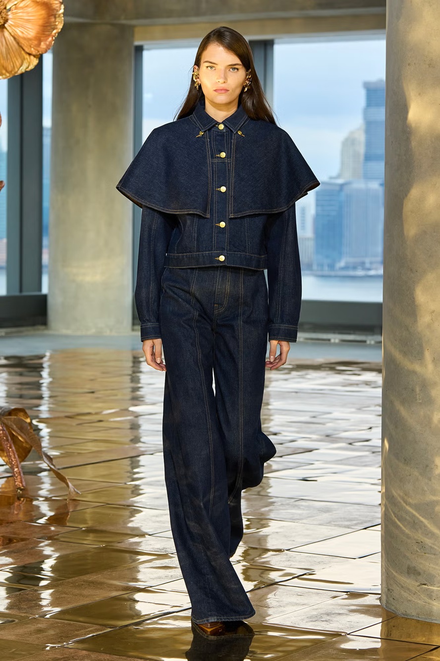 من عرض Ulla Johnson
