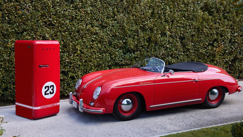 ثلاجة 917 سالزبورغ &nbsp;Porsche x Smeg