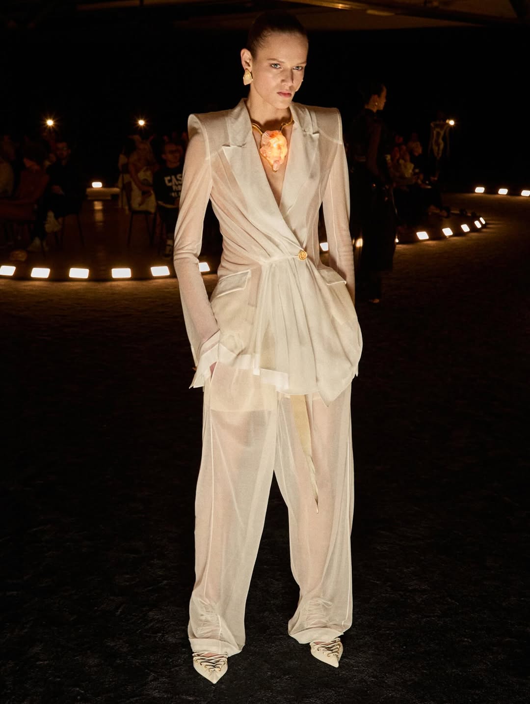 من عرض Schiaparelli