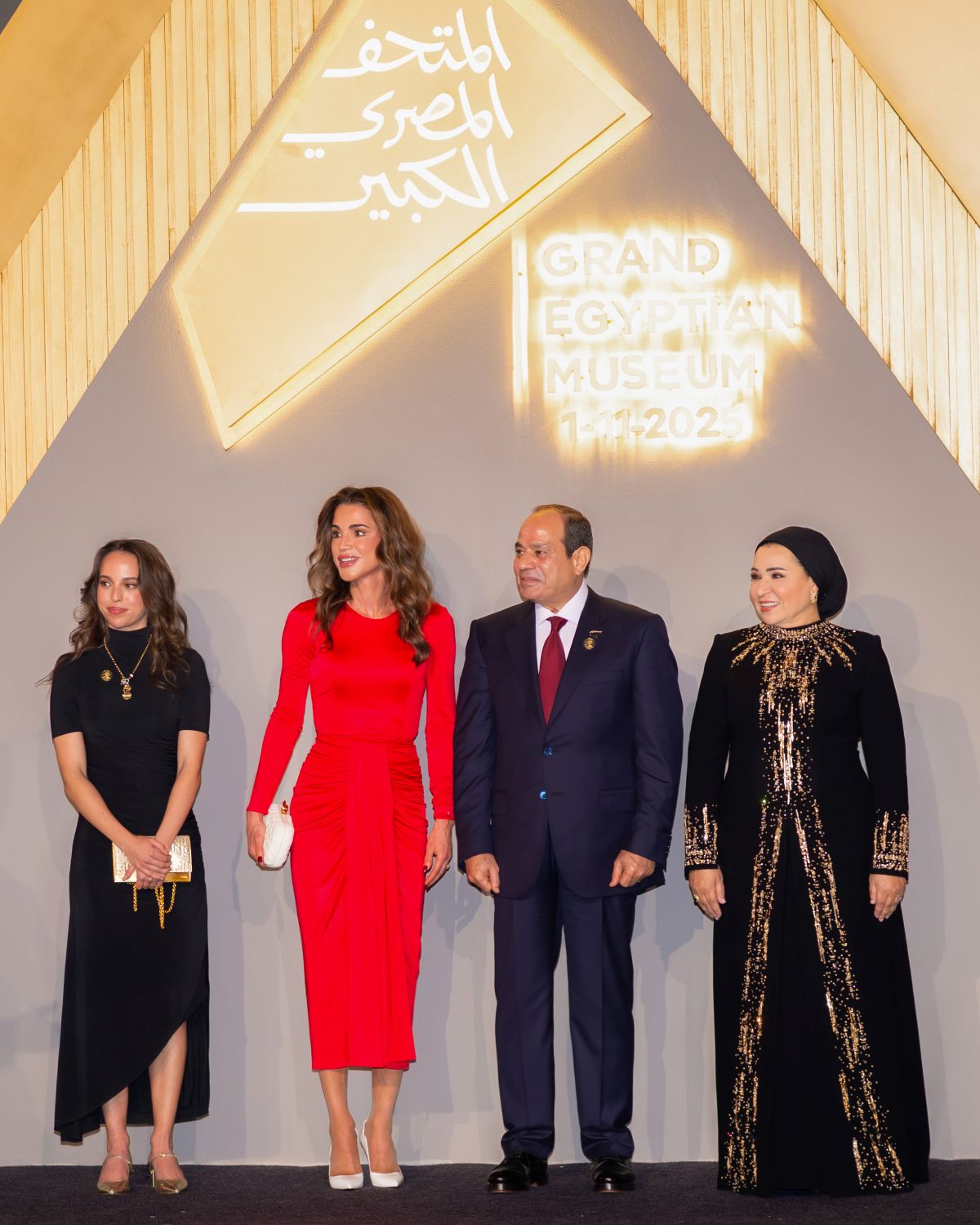 Queen Rania and Princess Salma pictured with Egyptian President Abdel Fattah El-Sisi and First Lady Entissar El-Sisi