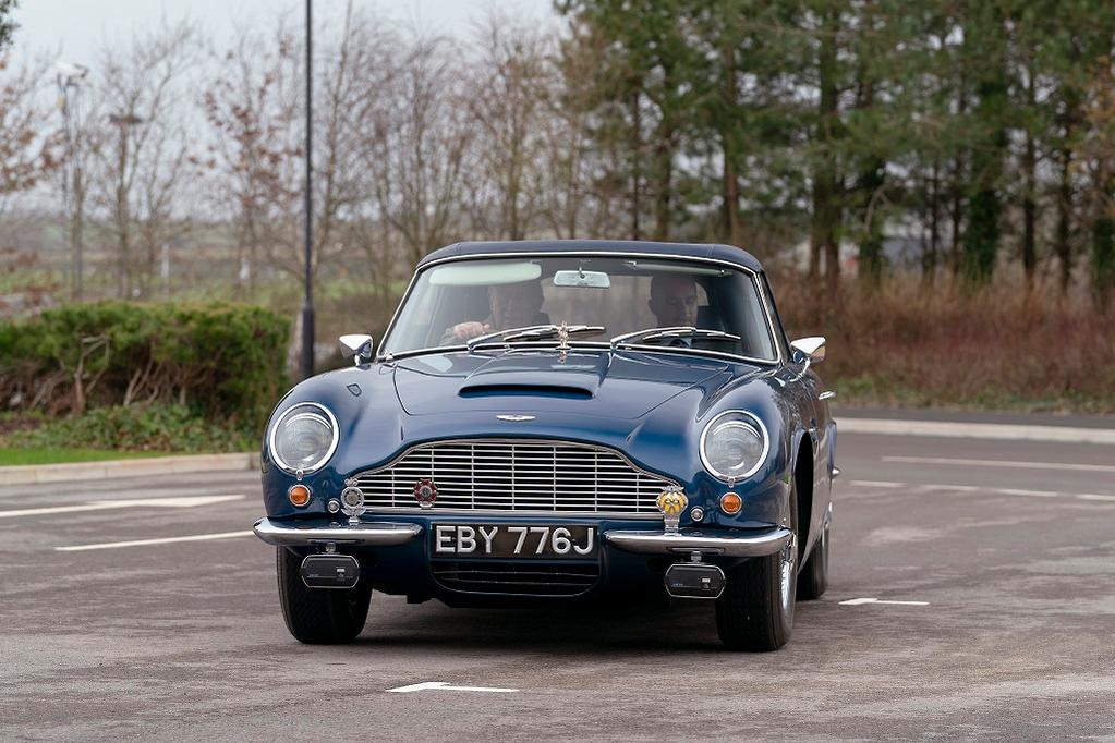 1965 Aston Martin DB6 Volante