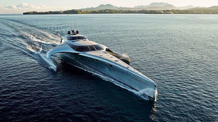 يخت Adastra trimaran
