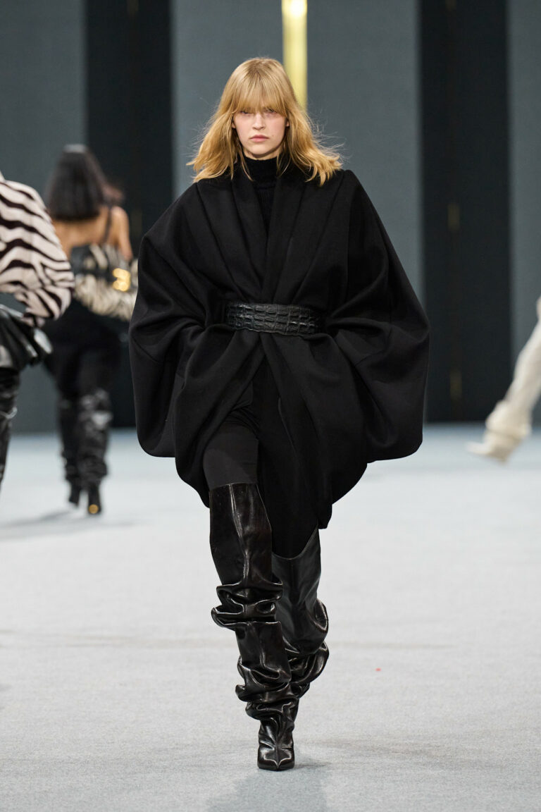 بوتس من Balmain