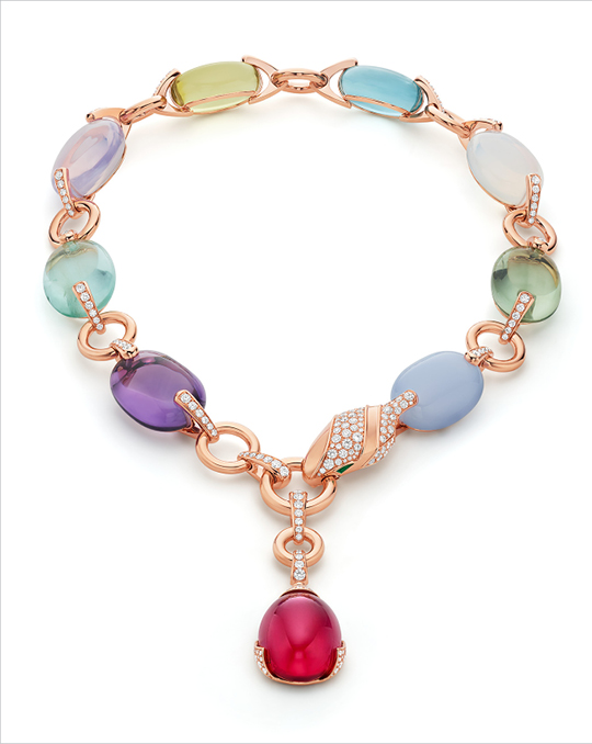 عقد من Bvlgari