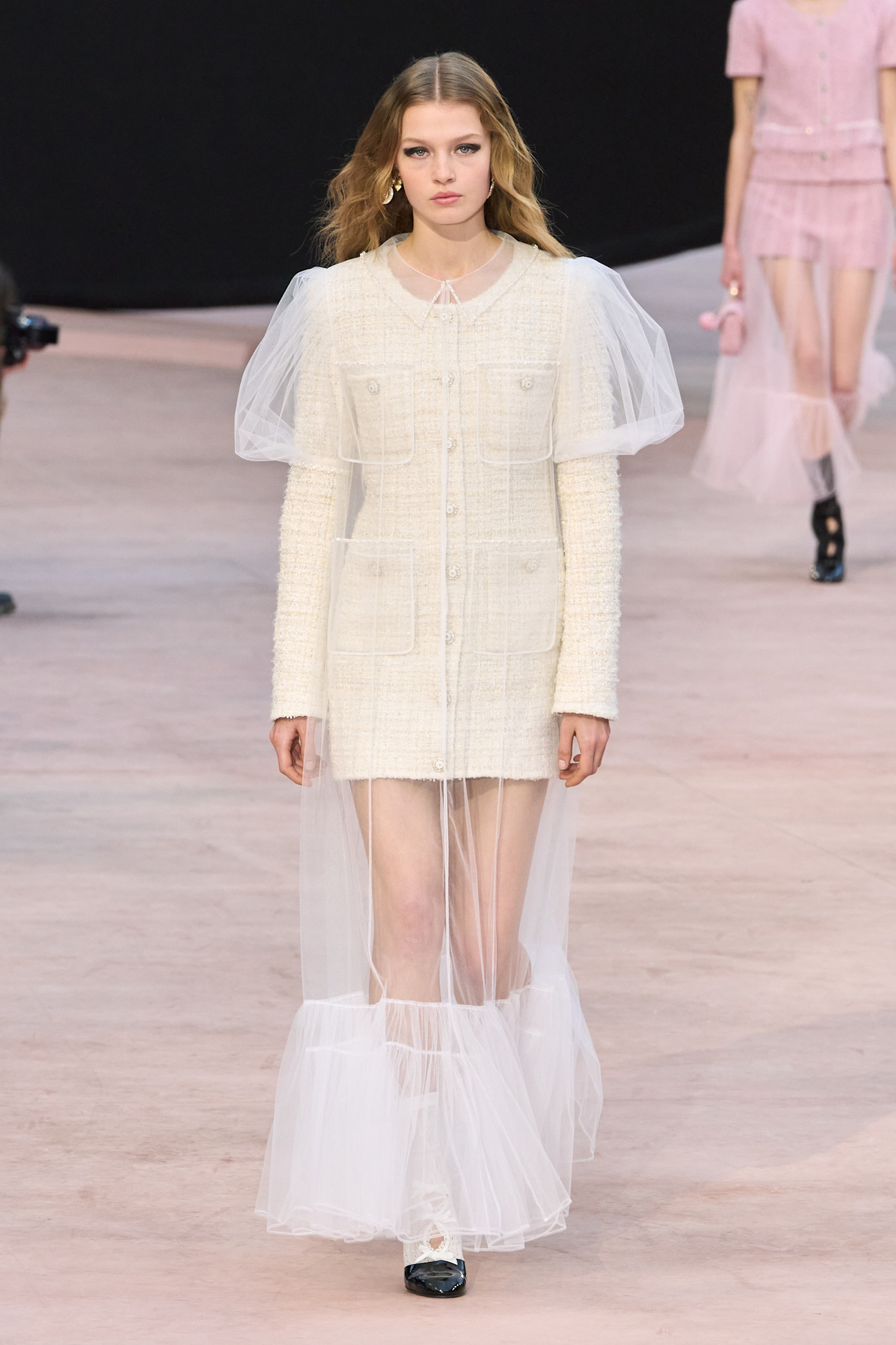 من عرض Chanel