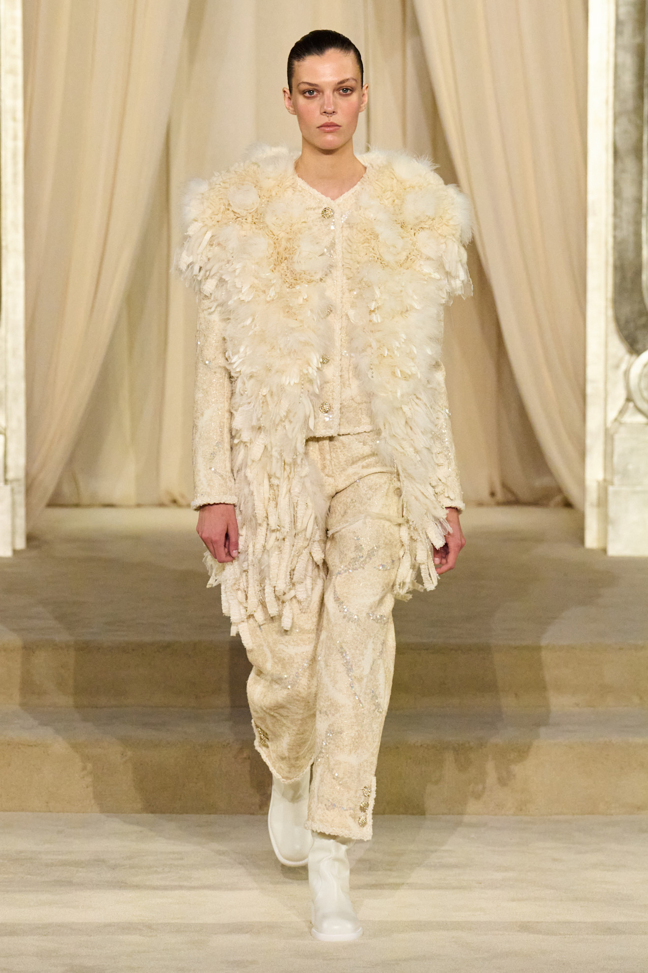 بوتس من Chanel