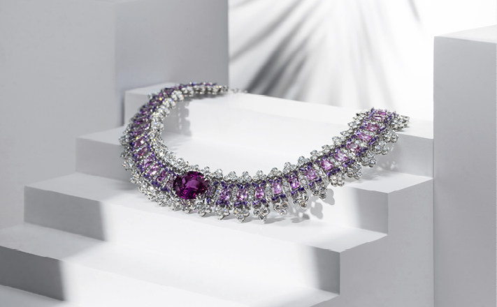 عقد من Chopard