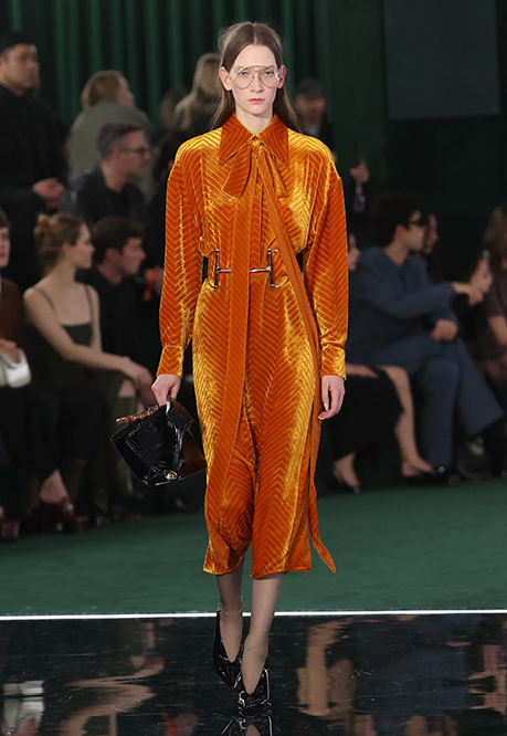 من عرض Gucci