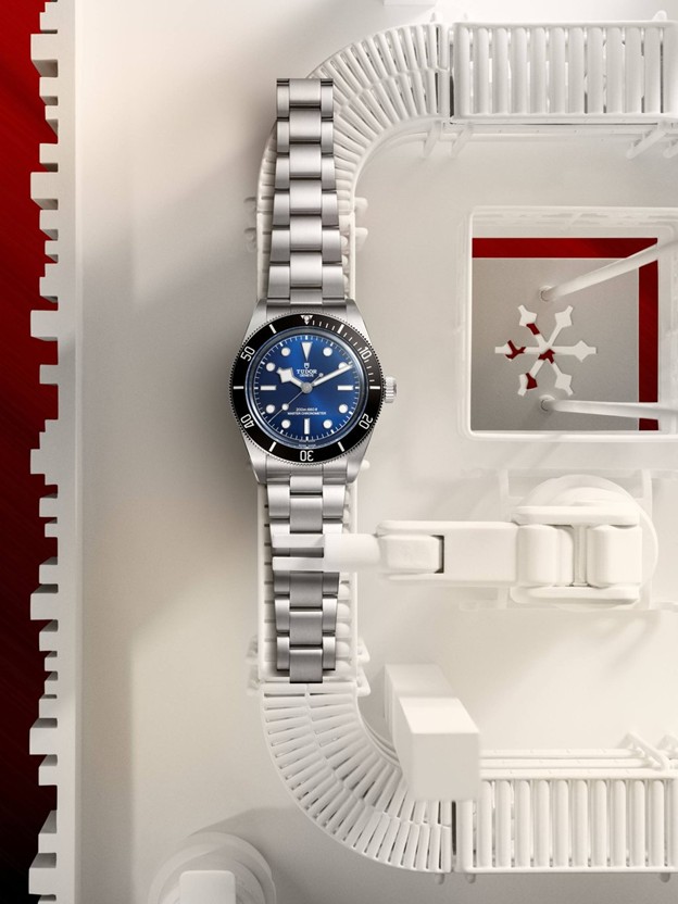 ساعة Tudor Black Bay 68