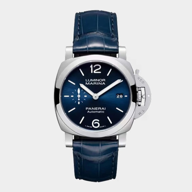 ساعة Panerai Luminor Quaranta