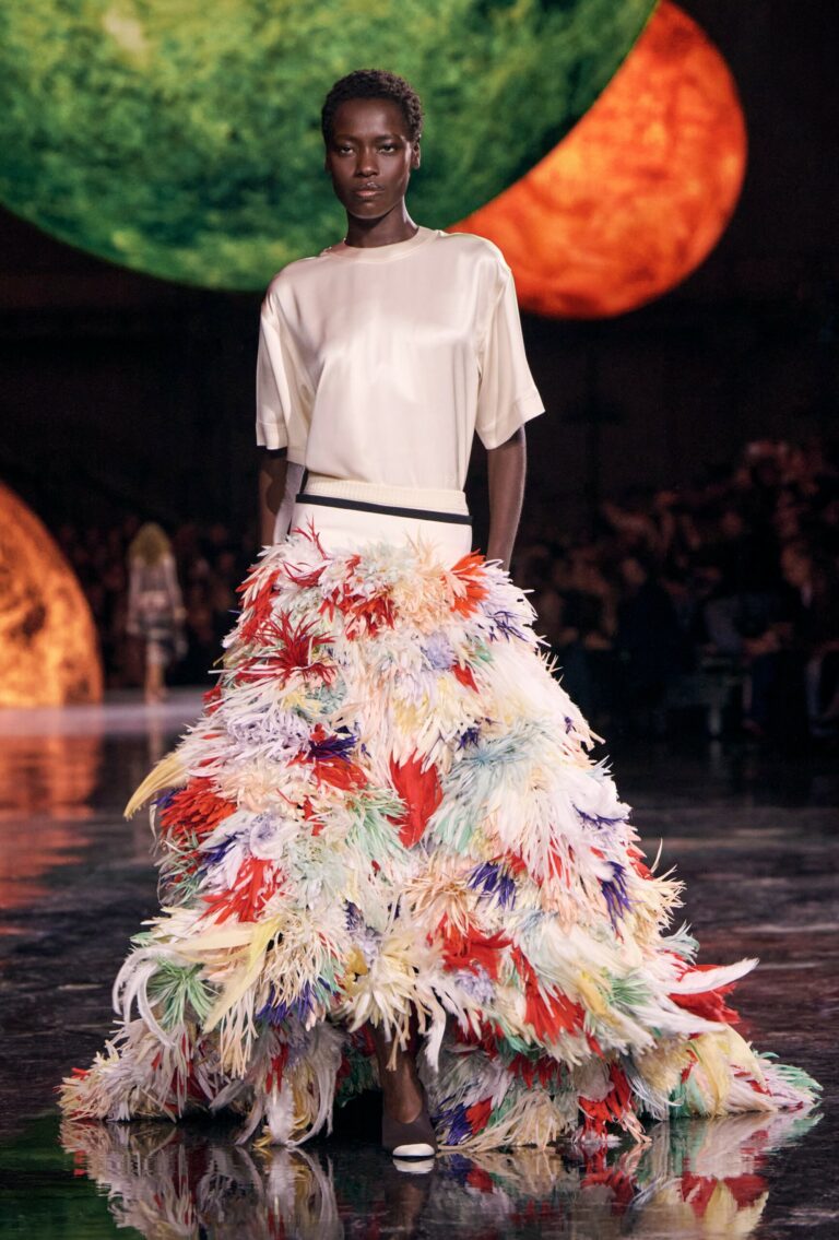 من عرض Chanel