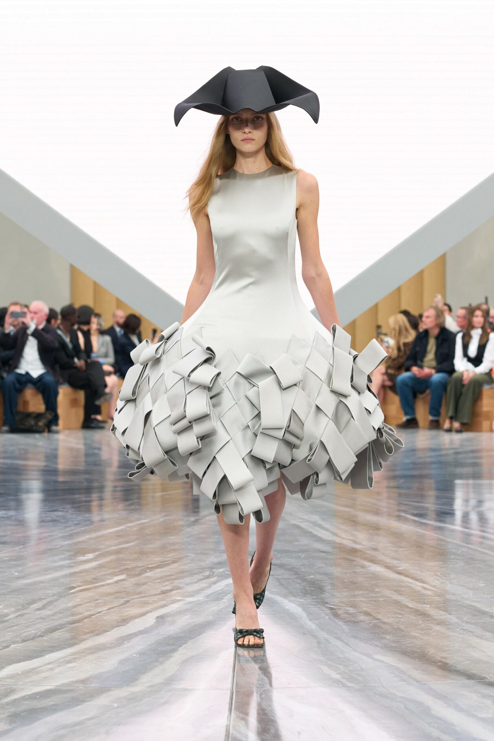 من عرض Dior