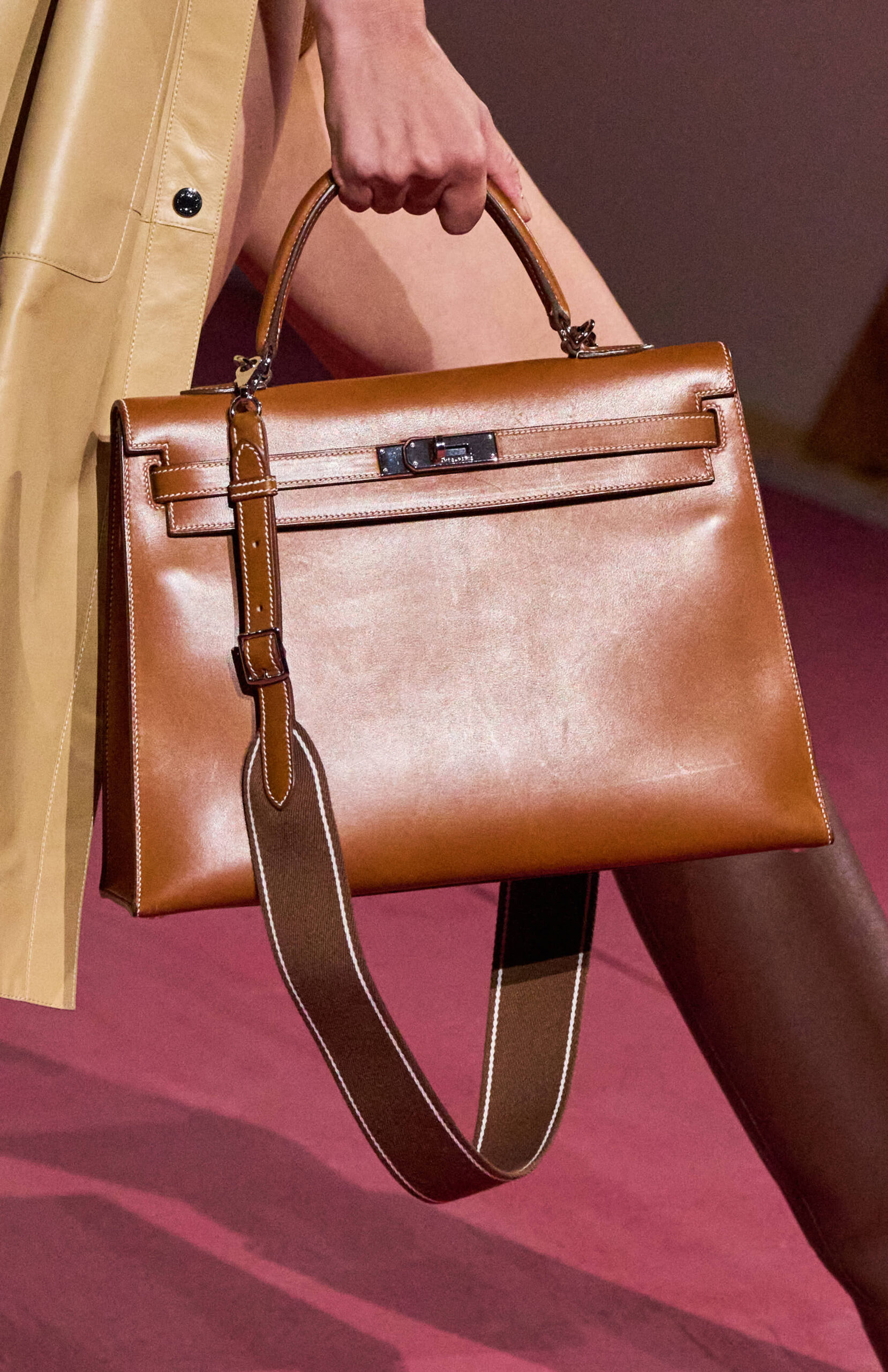 حقيبة Hermes من عرض صيف 2025