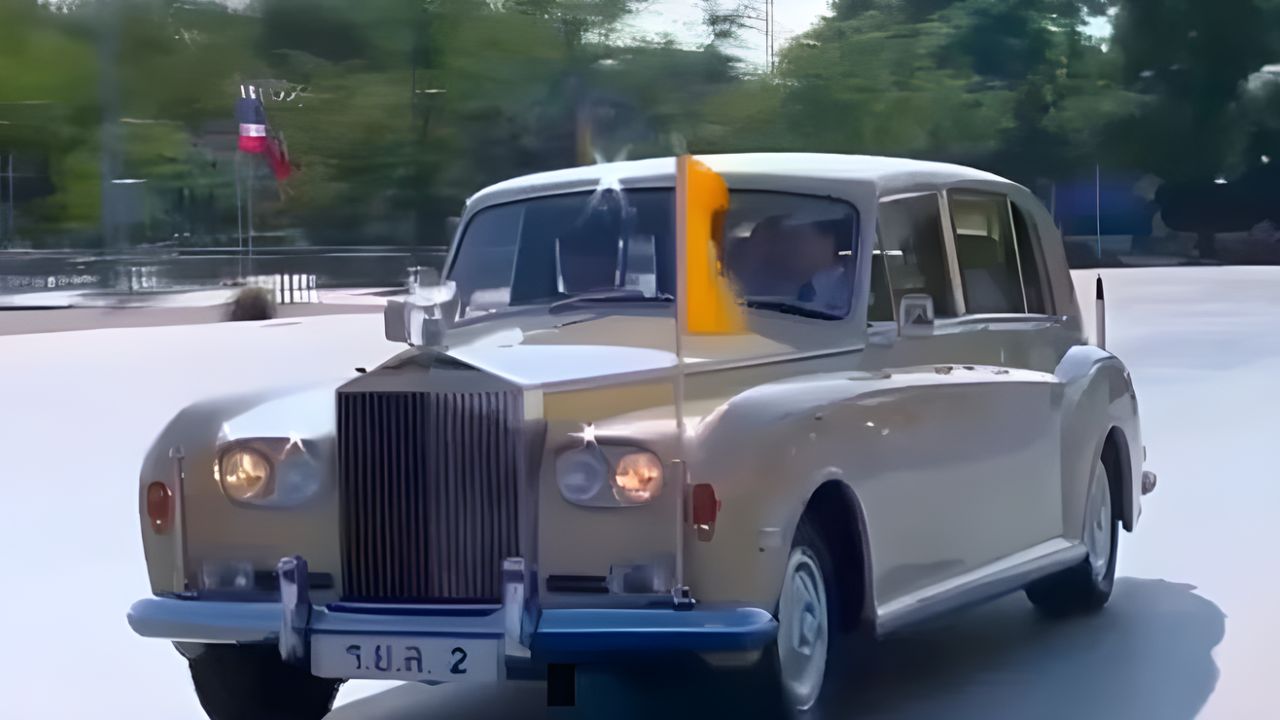 السيارات الفاخرة