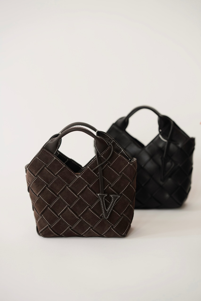 حقيبة Verafied Suede Woven Basket